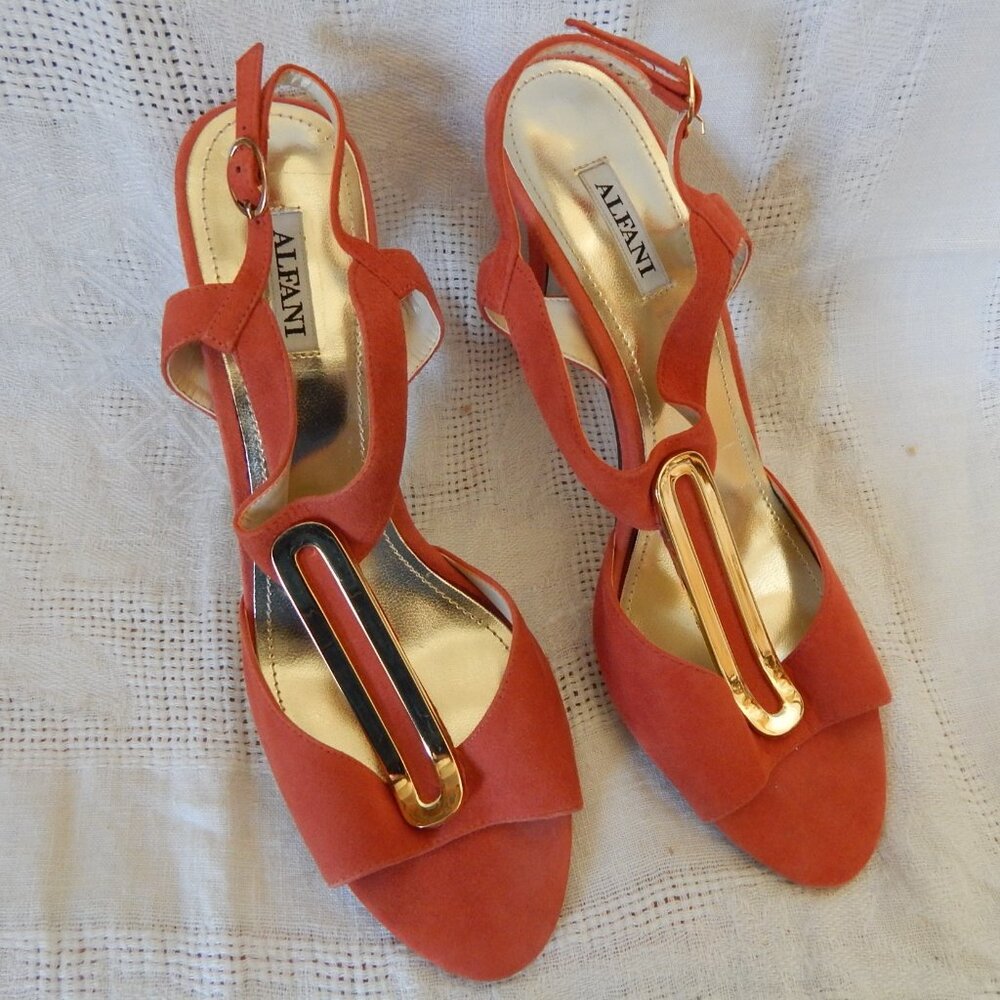 Vintage Alfani  Heels - Orange - 9 1/2M - Gold Accents